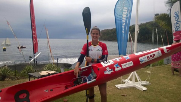Raquel Bota, quinta en el Mundial de Kayak de Mar de Tahití