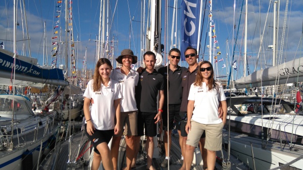 El Trick se sitúa en cabeza rumbo a Cabo Verde