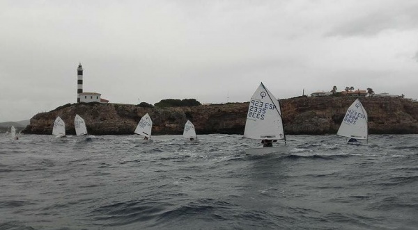 Portocolom acogió las Finales Escolares de Optimist