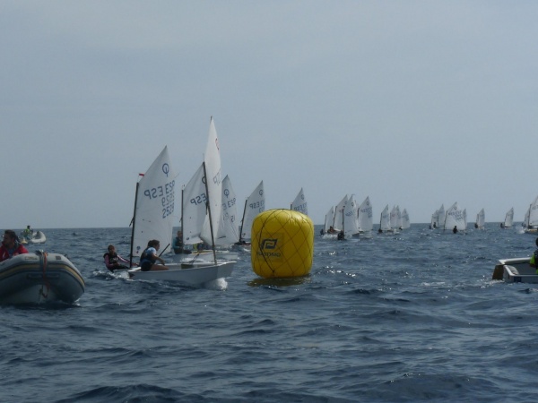 Marina Garau gana el Trofeo Energema en la clase Optimist