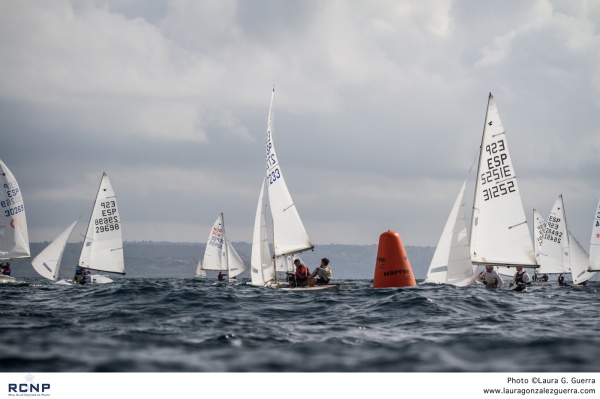 Jordi Triay y Lluis Mas lideran el autonómico de la clase Snipe