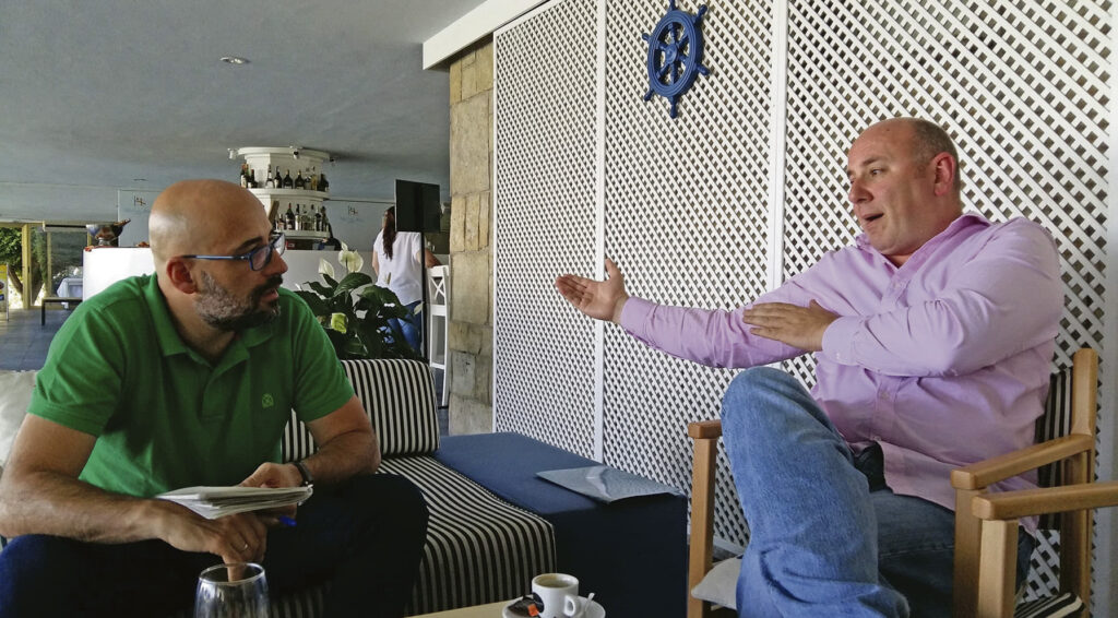 Caldentey busca el taquillazo con Taronja Negre