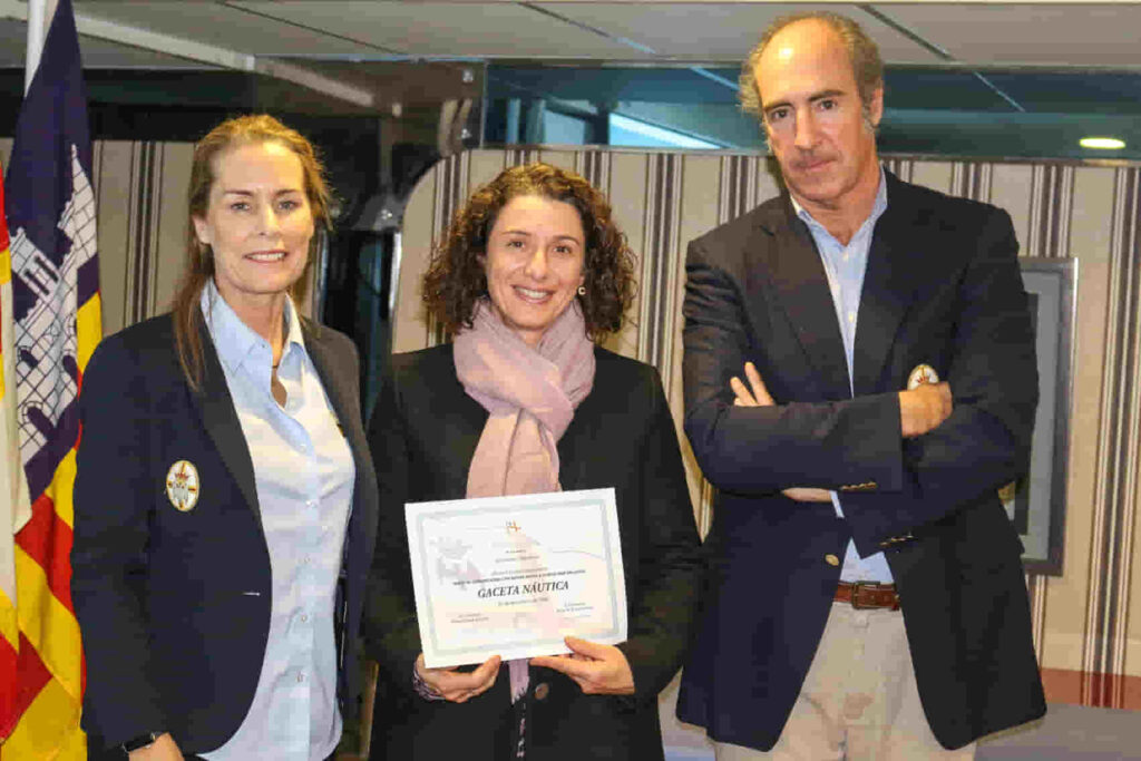 El Club de Mar premia a Gaceta Náutica por su apoyo al deporte