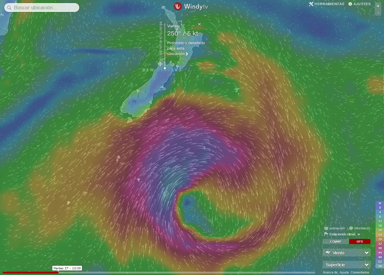 Temporal «monstruoso» de 90 nudos en la proa del pelotón