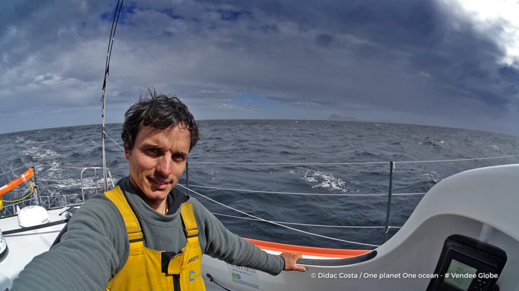 Costa emprende el regreso a casa tras doblar el Cabo Hornos