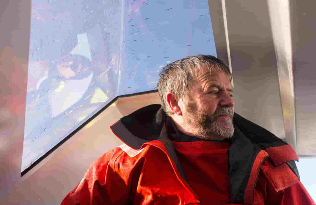 Enda O`Coineen rompe el palo y se dirige a motor a Nueva Zelanda