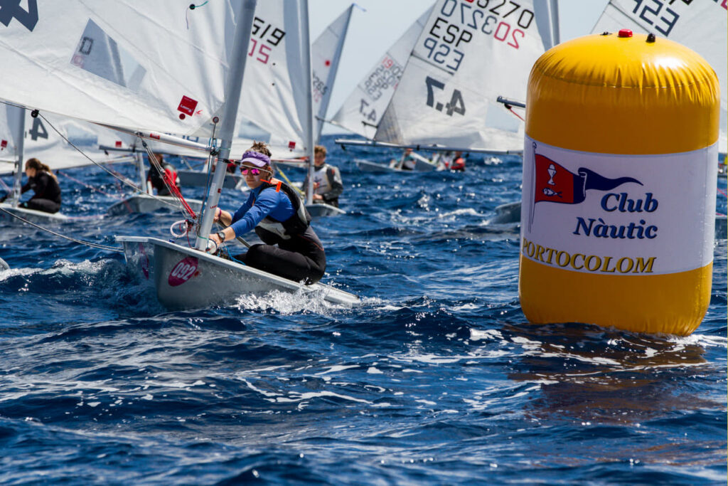 Guillermo López, líder de la Copa de España de Laser 4.7