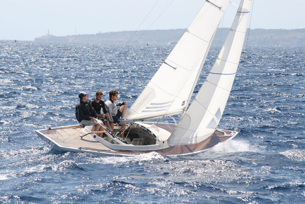 Los dragones libran una gran batalla en Puerto Portals