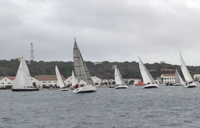 El ‘Alba III’  se impone en la Regata Mahón-Fornells