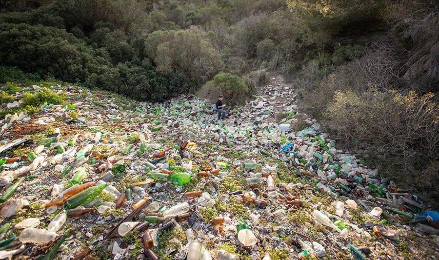 Kunststoffreste auf der Meeresoberfläche