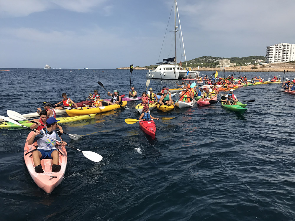 128 palistas participan en el del Día de la Piragua del CN Sant Antoni