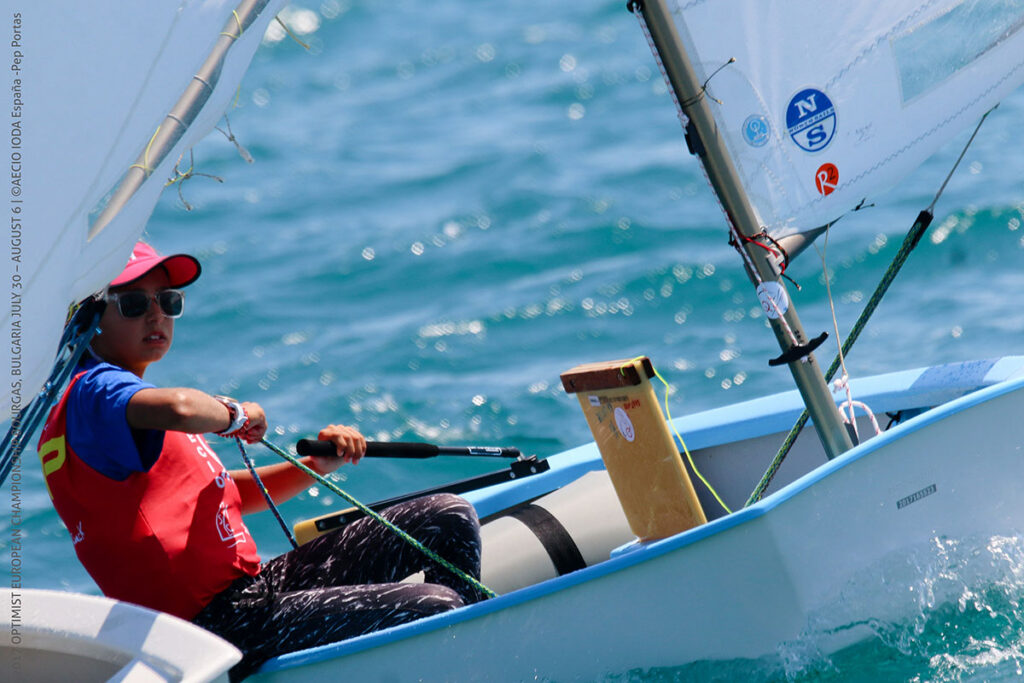Seis regatistas españoles en el grupo oro del Europeo de Optimist
