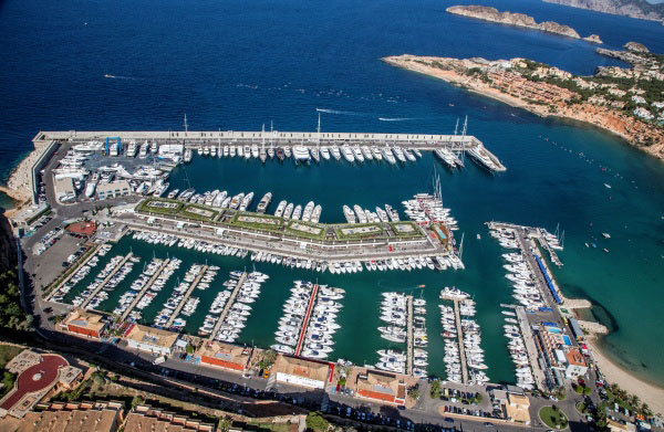 UGT pide que los yates paguen también el impuesto turístico