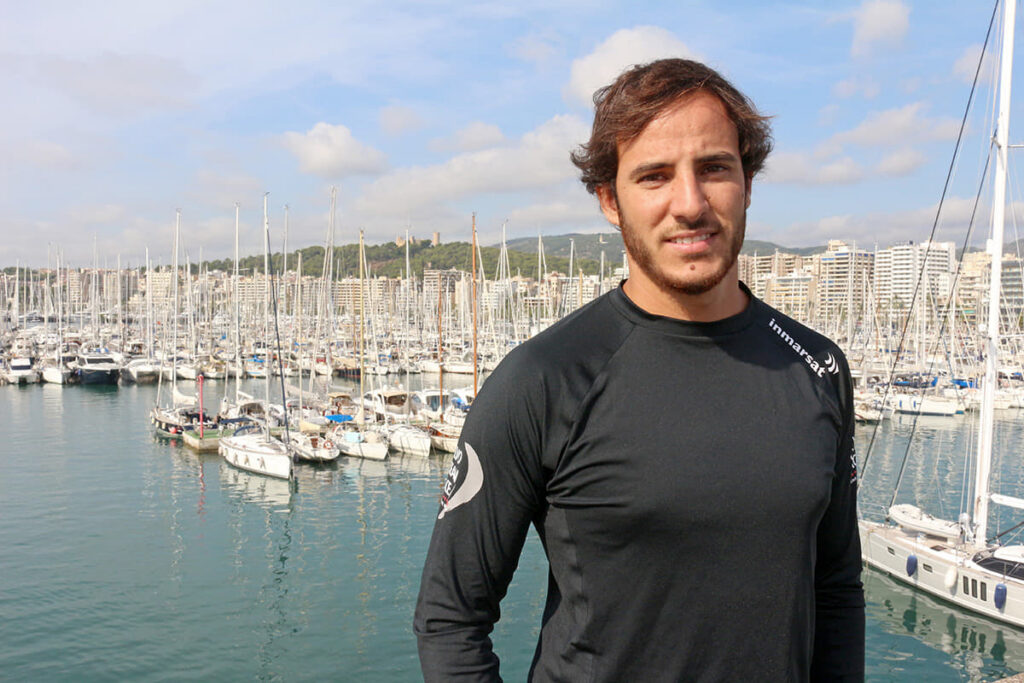 El reportero mallorquín incrustado en la vuelta al mundo a vela