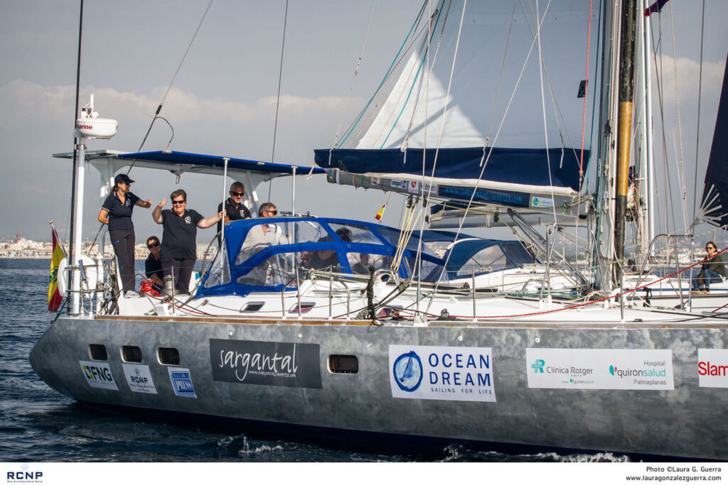 Zarpa la travesía contra el cáncer