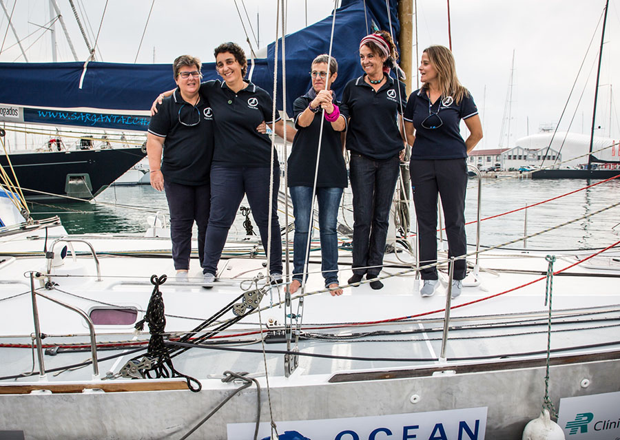 La travesía contra el cáncer, rumbo a Canarias desde Benalmadena