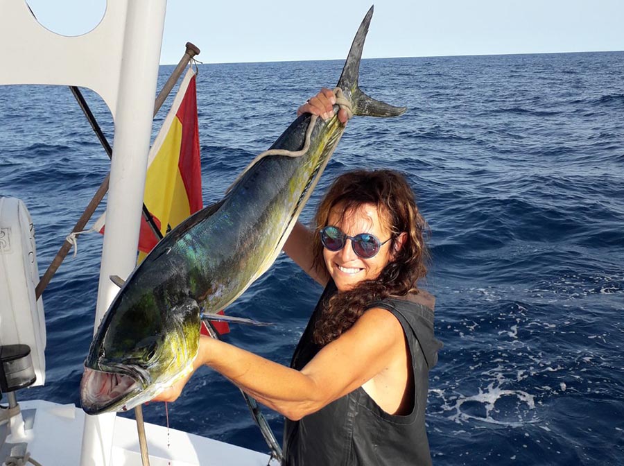 El Ocean Dream llega a Mindelo y cubre la mitad de su desafío solidario contra el cáncer