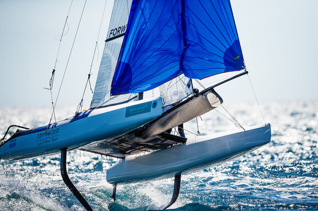 Iker y Olga entran en el podio provisional de Nacra 17