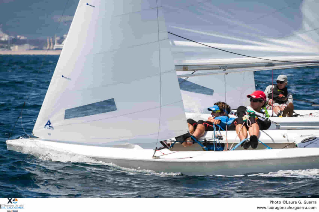 Pérez y Crombe, en Snipe, firman una jornada perfecta en el Trofeo Duran