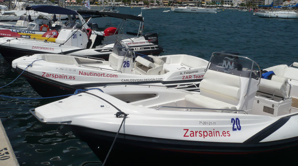 Los pilotos se preparan para la XIV Vuelta Motonáutica de Mallorca