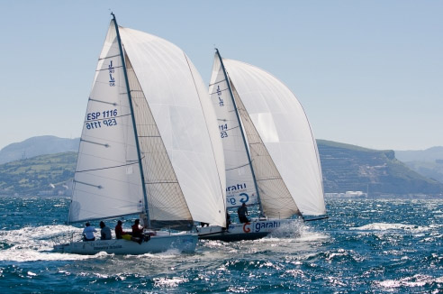 El IBO.ES  de Javier Chacártegui disputa en Francia el Mundial de J80