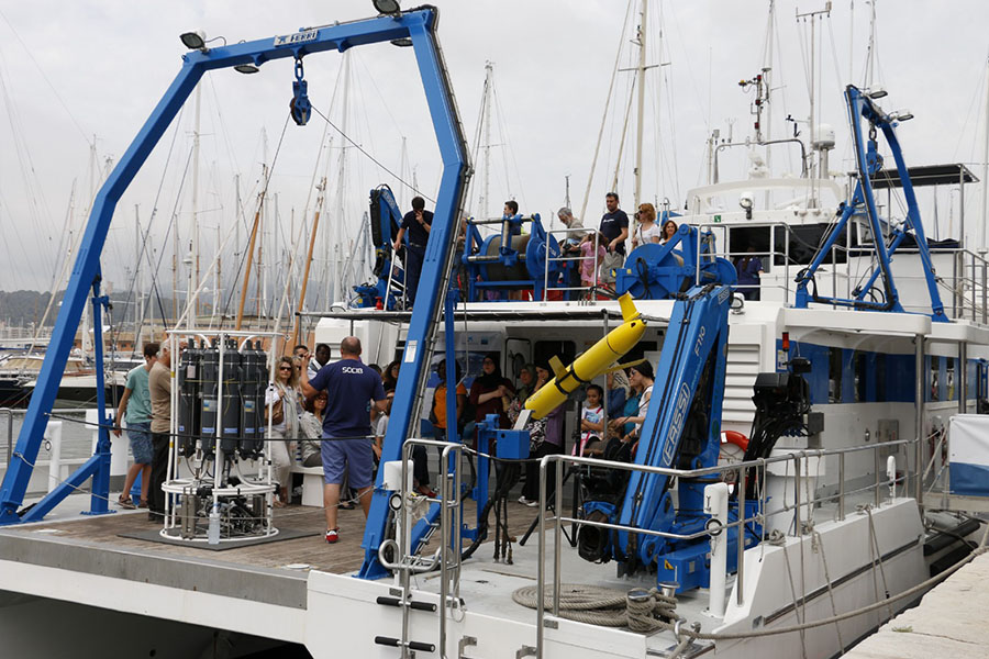 El SOCIB abre las puertas de su buque oceanográfico en el puerto de Palma
