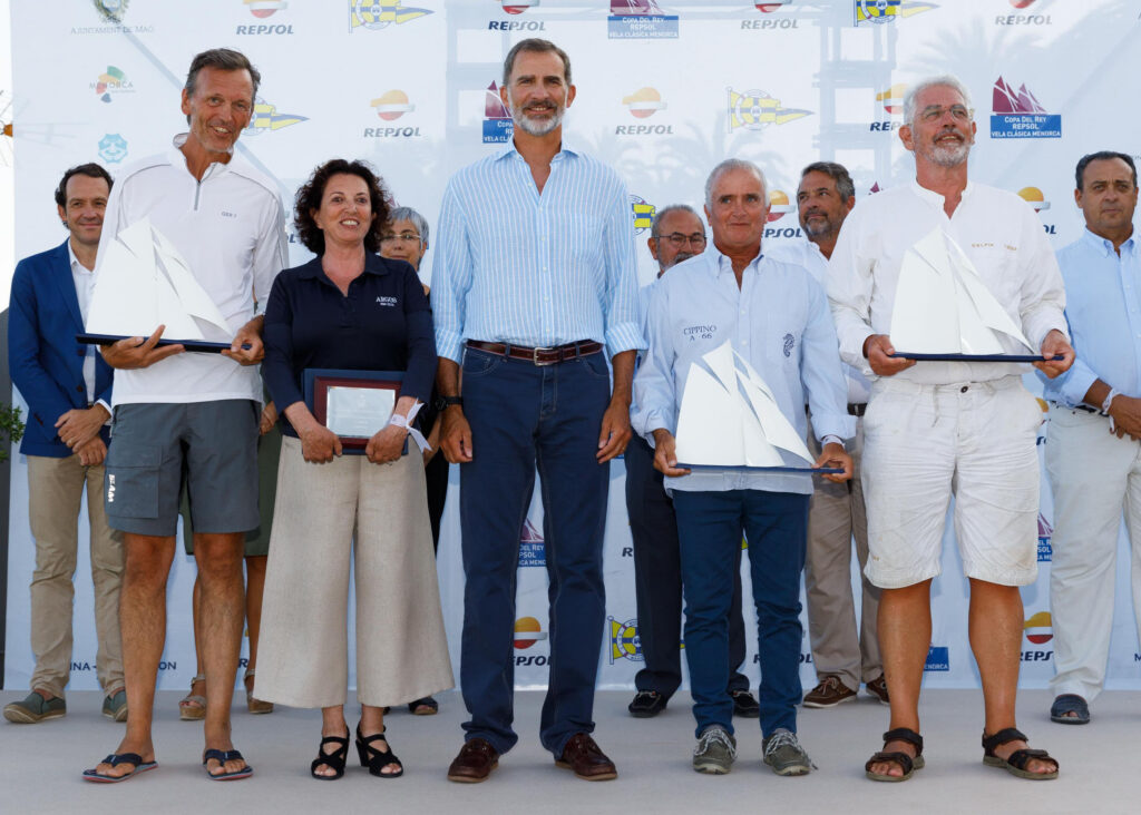 Espaldarazo real a la regata de clásicos del Club Marítimo de Mahón