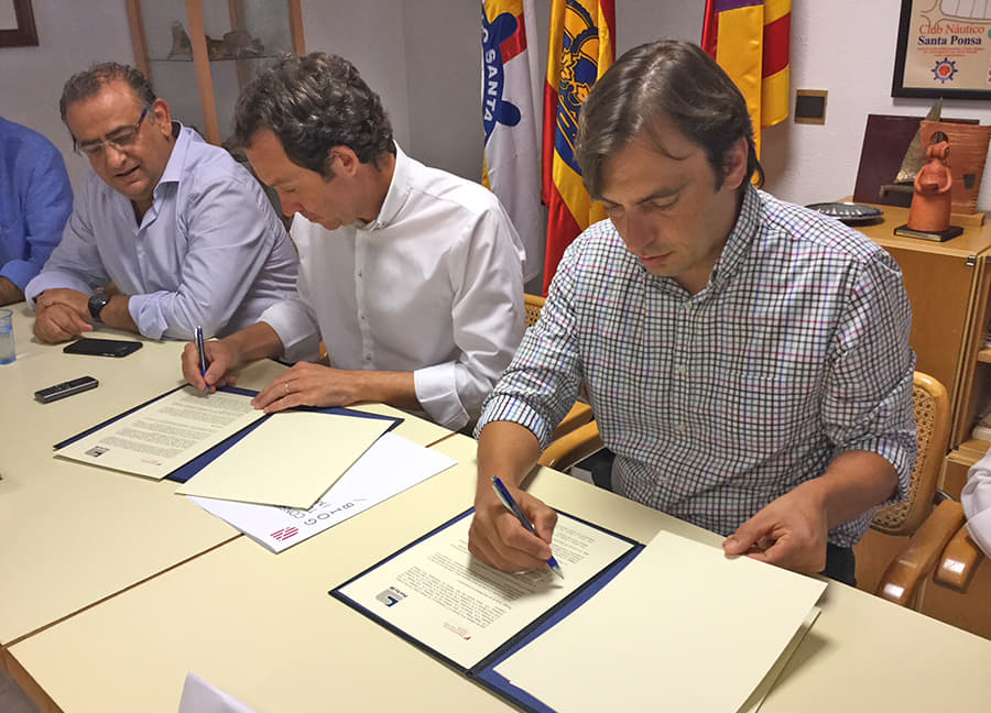 El Consell y PortsIB firman un convenio para proteger el patrimonio portuario
