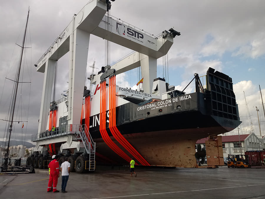 El nuevo travelift de STP Palma está listo para empezar a operar