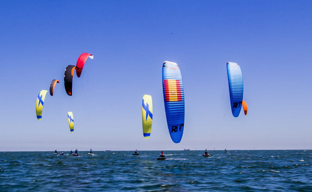 La liga nacional de Fórmula Kite arrancará en el Club Náutico Arenal