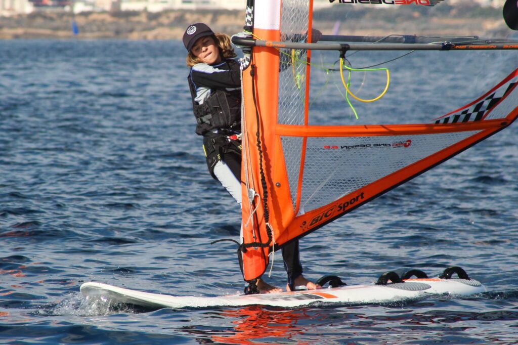 La vela balear destaca en las Copas de España de windsurf y Laser
