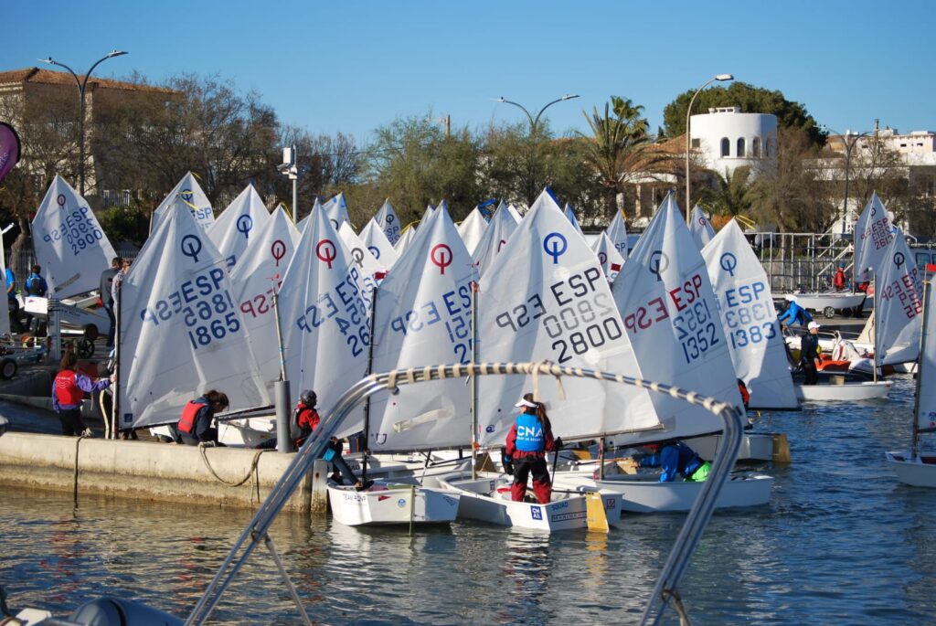 Los 60 mejores «optimistas» de Baleares se citan en Portocolom