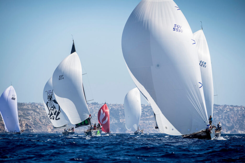 Sail Racing PalmaVela saca pecho en la Bahía con 110 barcos