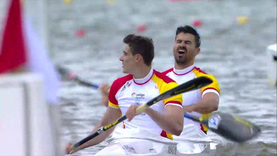 Oro mundial para el piragüista del RCNP Carlos Borrás