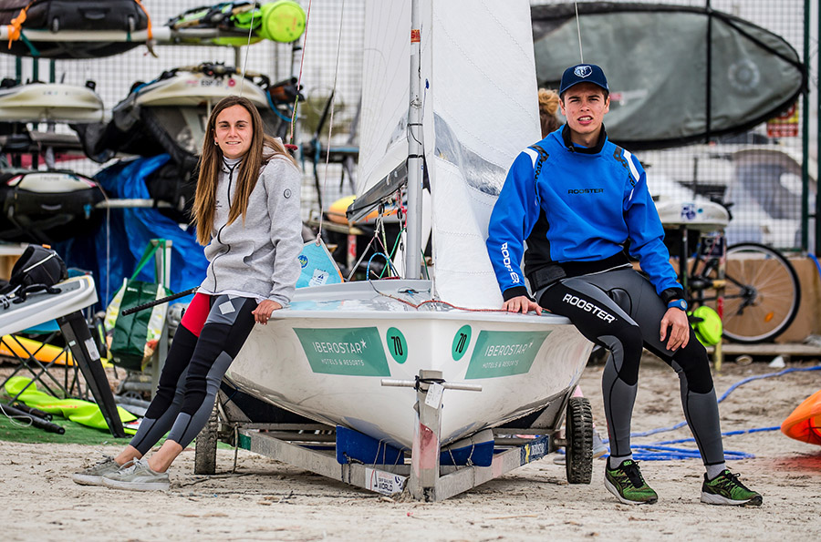 El 470 se confirma como barco mixto para París 2024