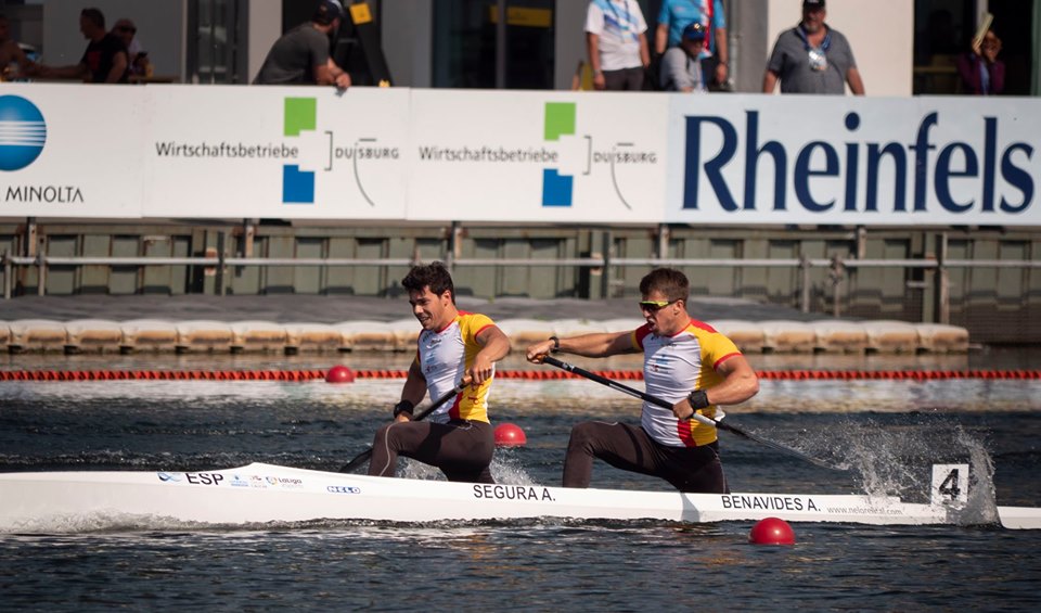 Benavides y Segura ganan el oro en la Copa del Mundo de C2 200