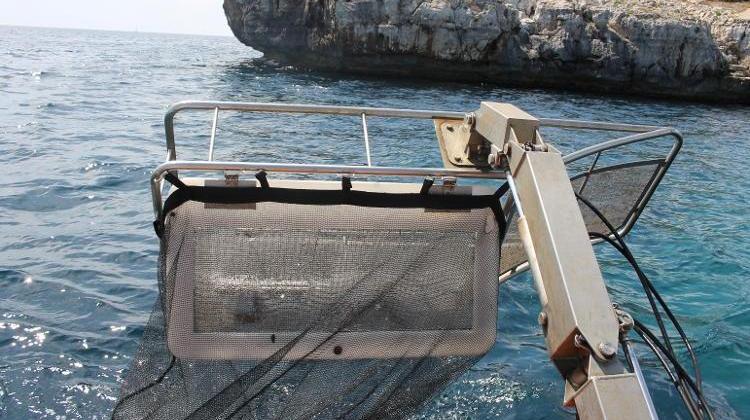 El servicio de limpieza del litoral recoge casi 500 kilos de basura al día