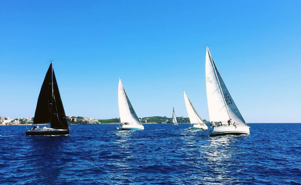 La Regata Rei en Jaume prepara su salida rumbo a Santa Ponça