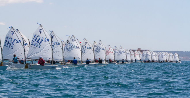 El futuro de los clubes náuticos, a debate en el simposio de CEACNA