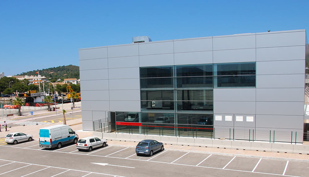 Sale a concurso la gestión del bar de la estación marítima de Alcúdia