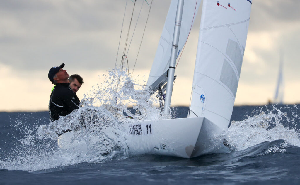 El Rockanrolla golpea primero en la Puerto Portals Dragon Winter Series