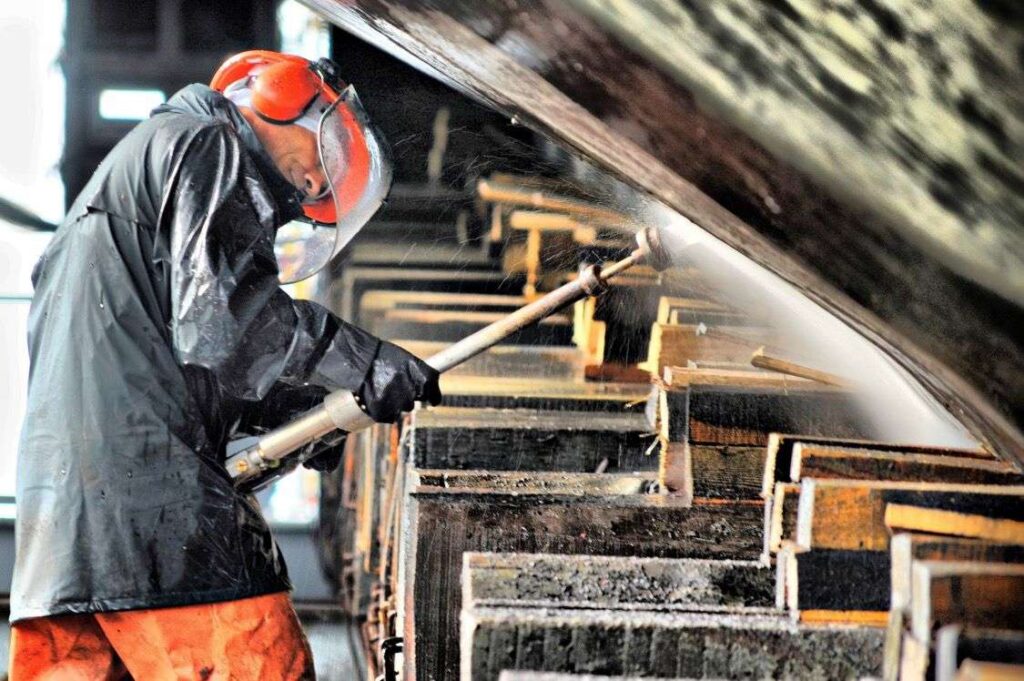 Seísmo en el sector náutico balear por la «mordida» de Puertos a las empresas de reparación