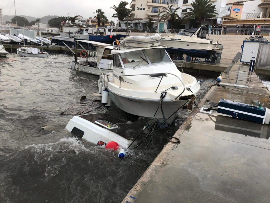 Gloria deja un rastro de destrucción a su paso por Balearres