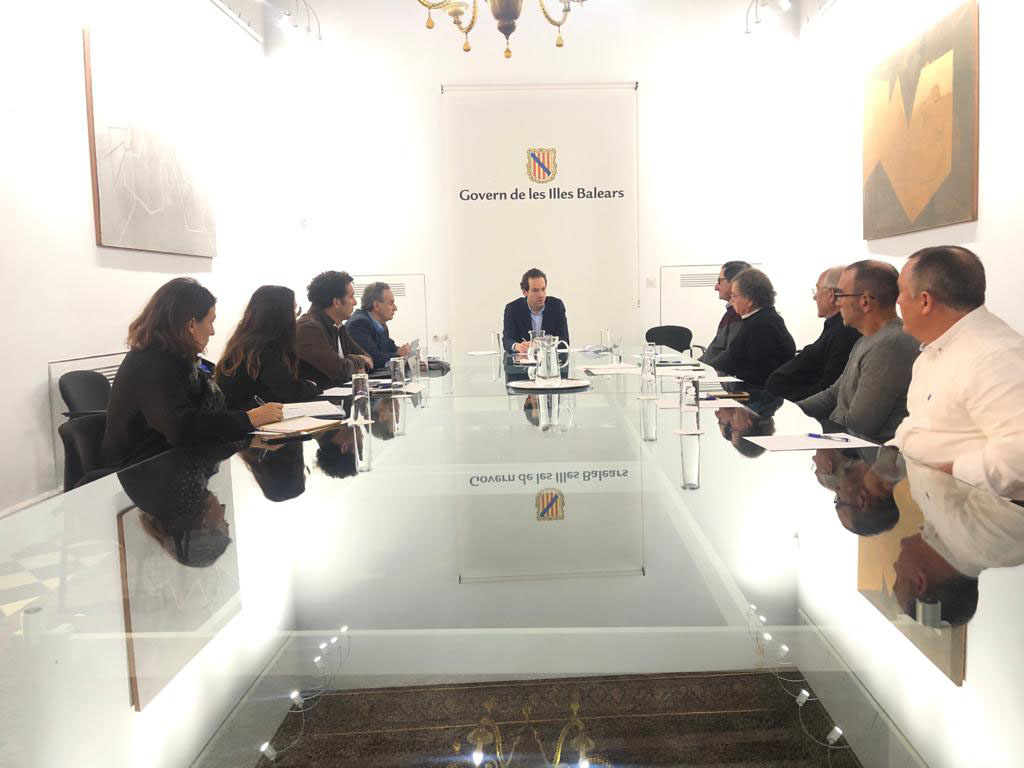 Los pescadores pagarán menos tasas en los puertos autonómicos