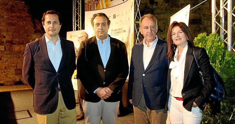 Julia Casanueva destituye a Chimo González Devesa tras negarse éste a dimitir