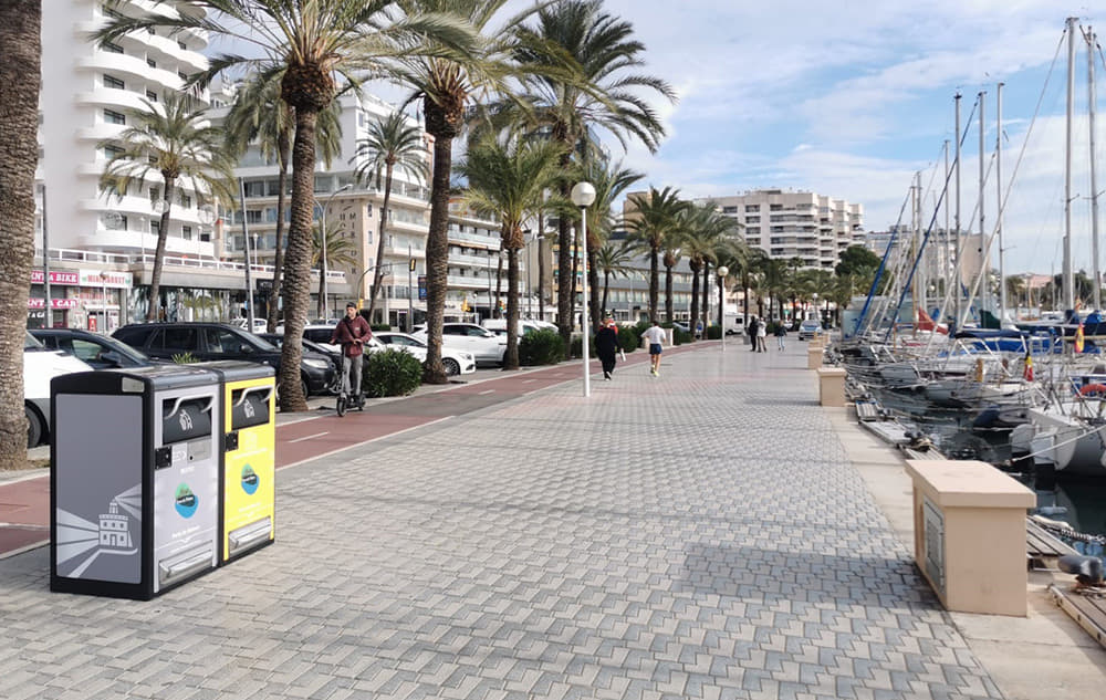 Instalan doce papeleras “inteligentes” en el puerto de Palma