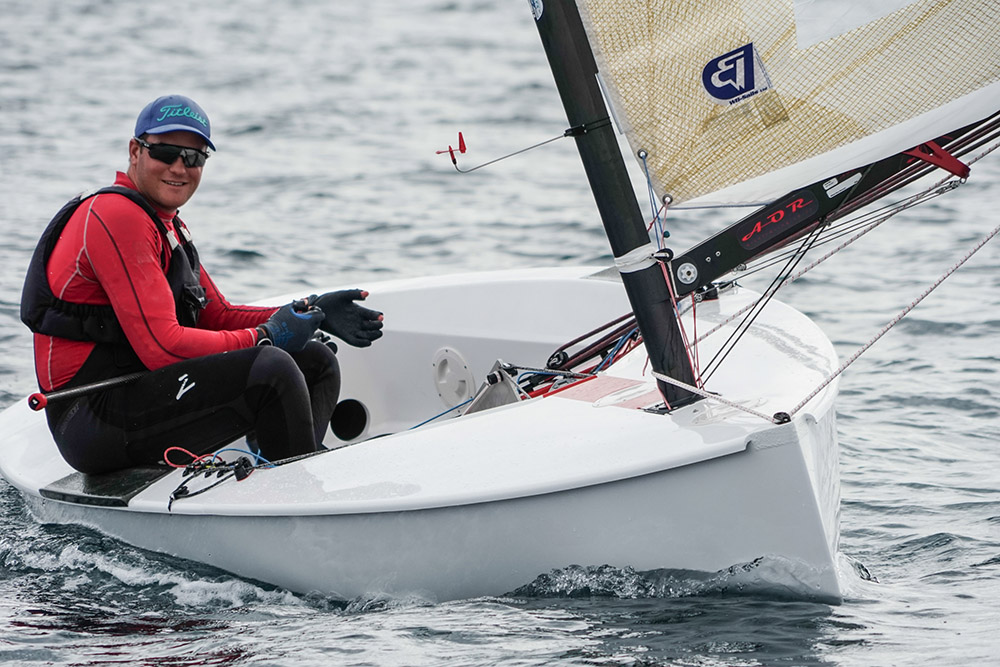 Joan Cardona se coloca líder de la Palma Finn Cup