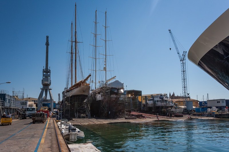 Talleres desinfectados y mascarillas en el astillero