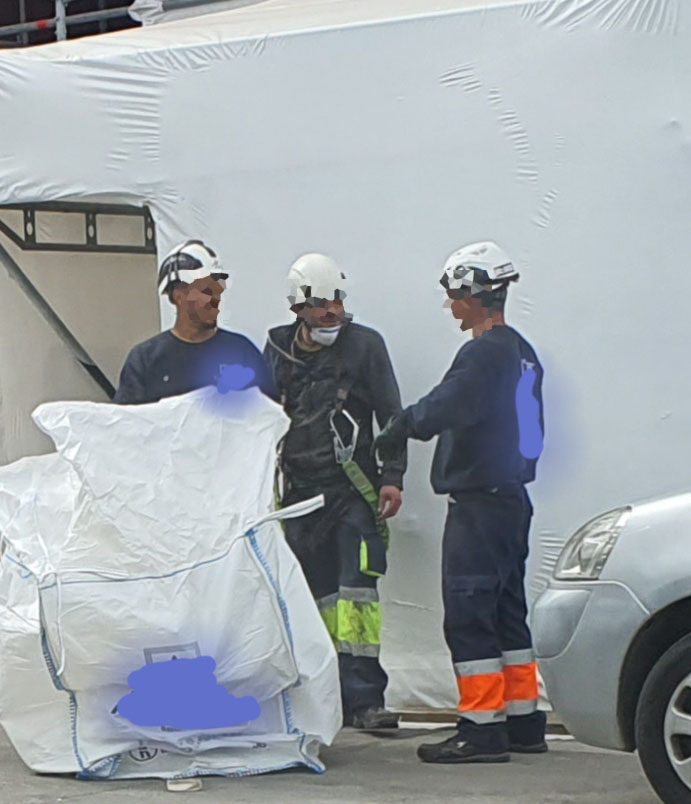 Algunas empresas de mantenimiento y todos los consignatarios siguen prestando servicio