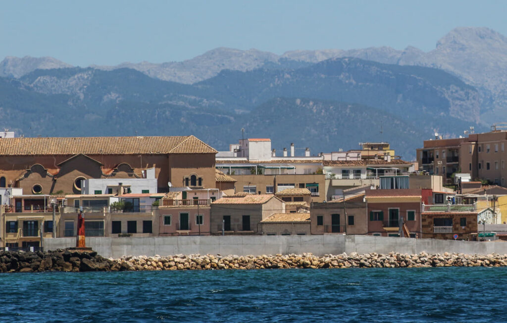 El Marítimo del Molinar lamenta que la APB le prive de recursos para seguir con su actividad